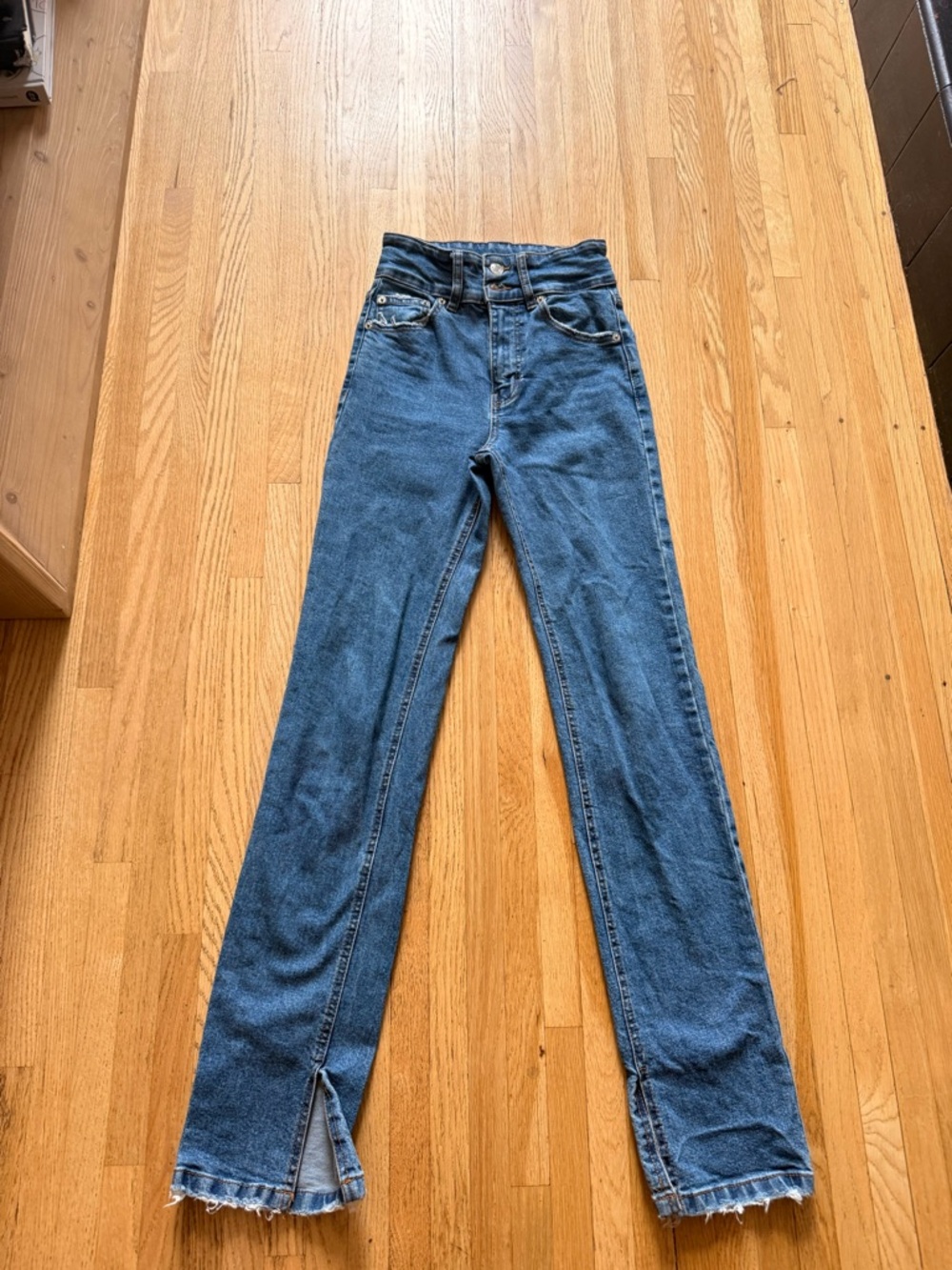 Pull&Bear High-Rise Straight Leg Jeans - Dark Blue